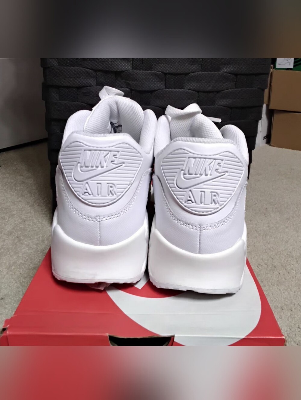 Nike Air Max 90 Leather, White, Women's Size 8.5 / Kids Size 7 - Picture 5 of 11